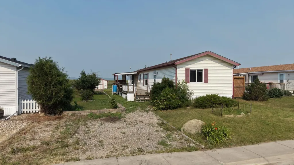 1905 29 Avenue Nanton AB T0L1R0