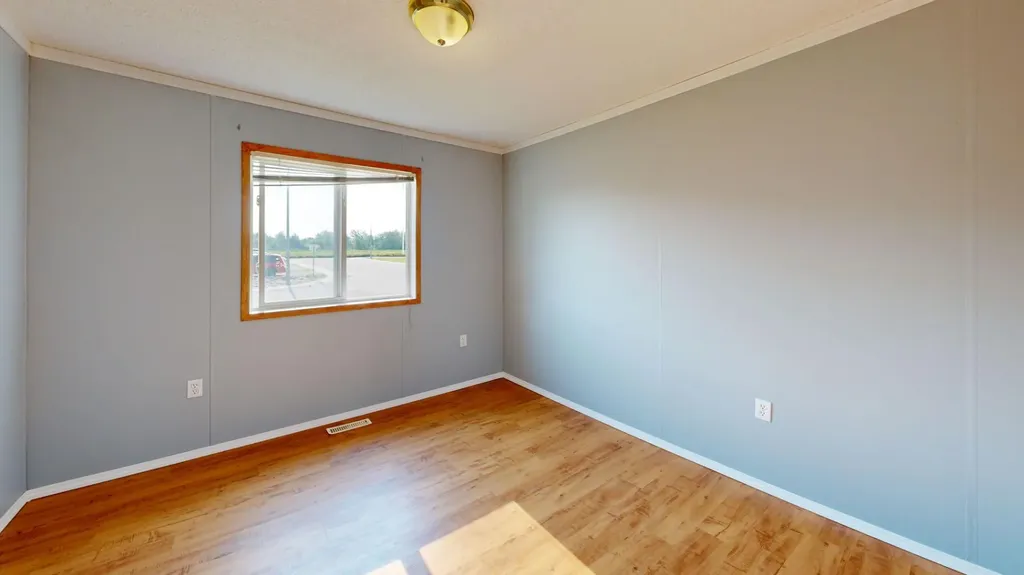 1905 29 Avenue Nanton AB T0L1R0