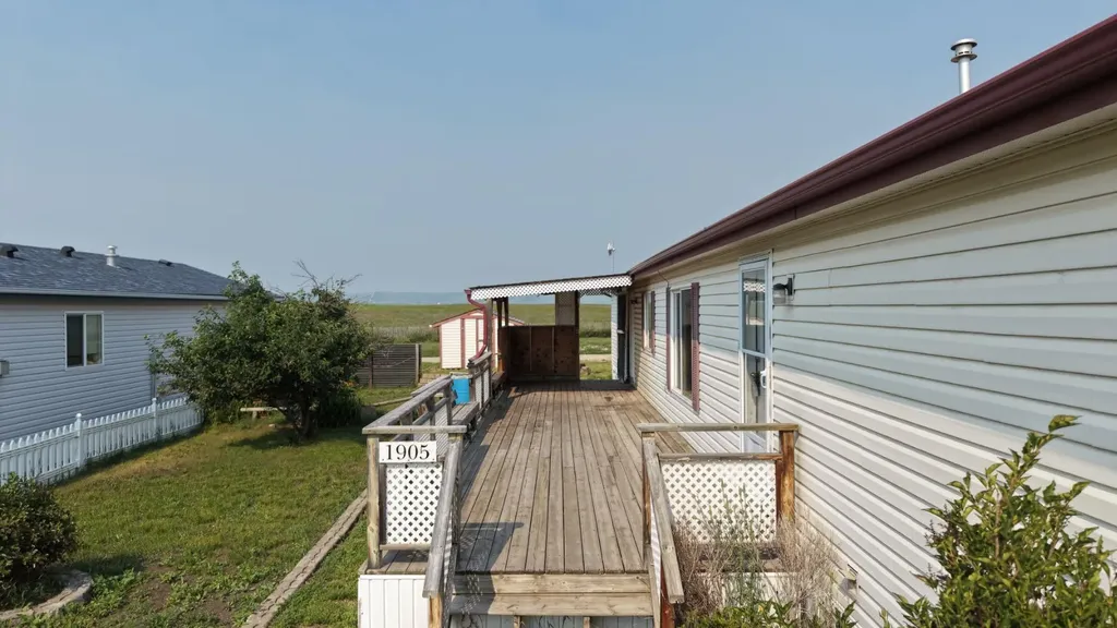 1905 29 Avenue Nanton AB T0L1R0