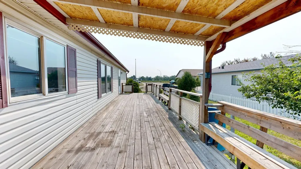 1905 29 Avenue Nanton AB T0L1R0
