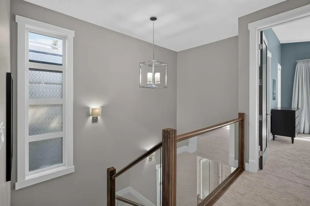 3507 40 Street SW Calgary AB T3E 3K3