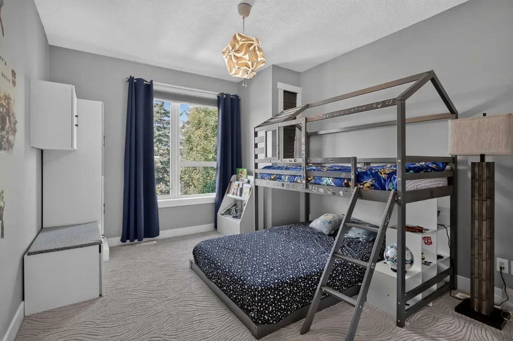 3507 40 Street SW Calgary AB T3E 3K3