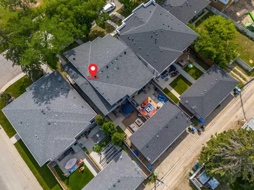 3507 40 Street SW Calgary AB T3E 3K3