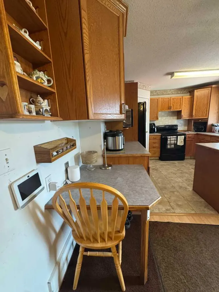 47 Patterson Crescent Red Deer AB T4P 1J4