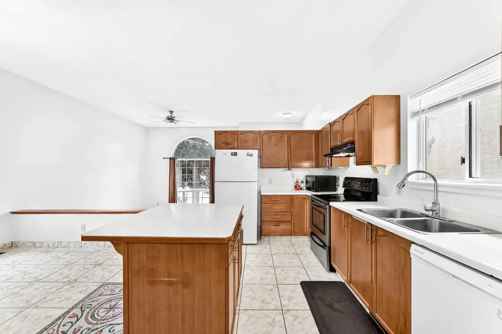 6934 Laguna Way NE Calgary AB T1Y 6W2