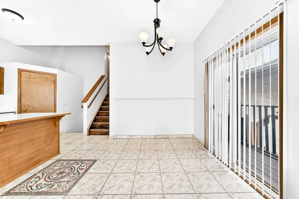 6934 Laguna Way NE Calgary AB T1Y 6W2