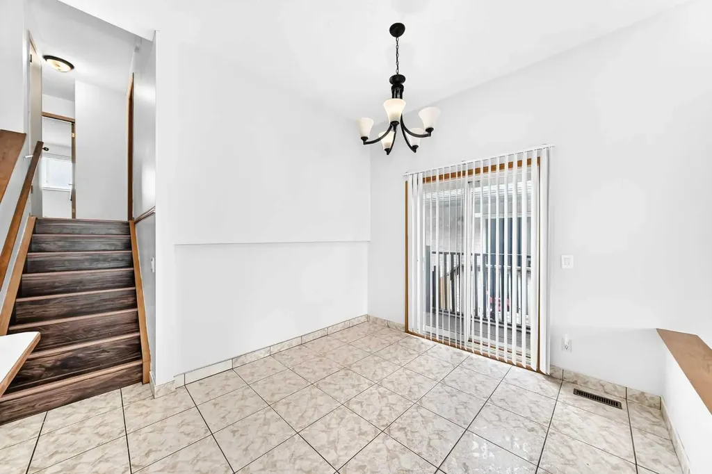 6934 Laguna Way NE Calgary AB T1Y 6W2