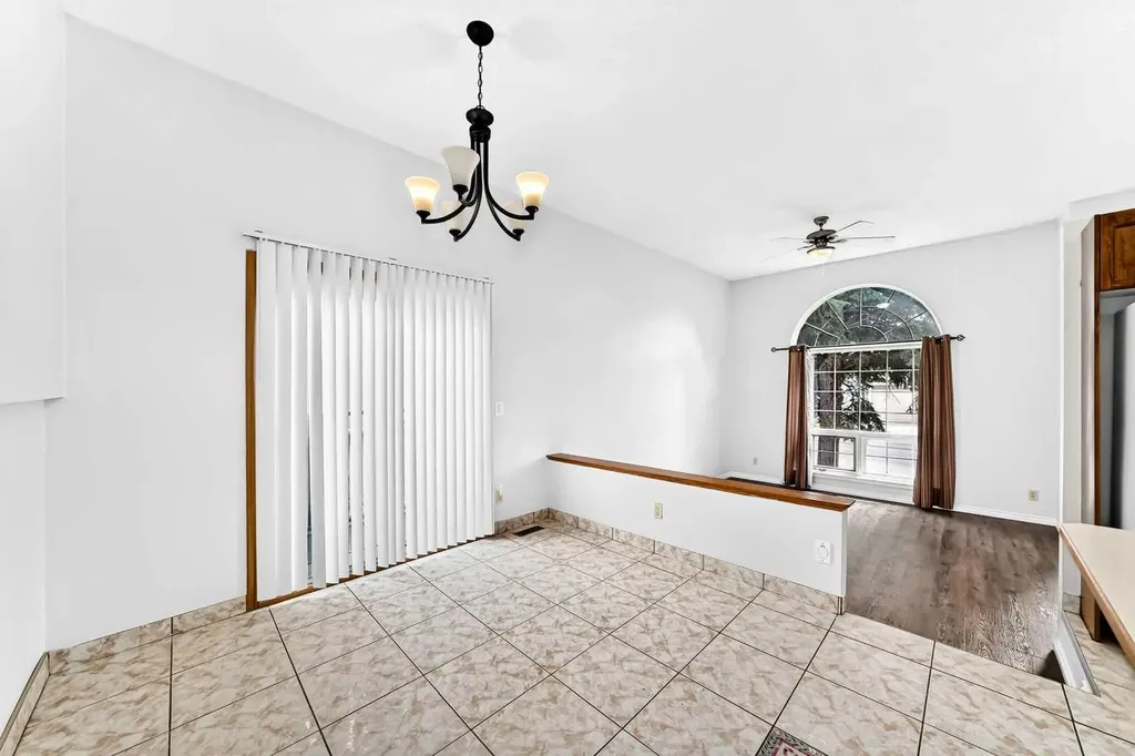 6934 Laguna Way NE Calgary AB T1Y 6W2