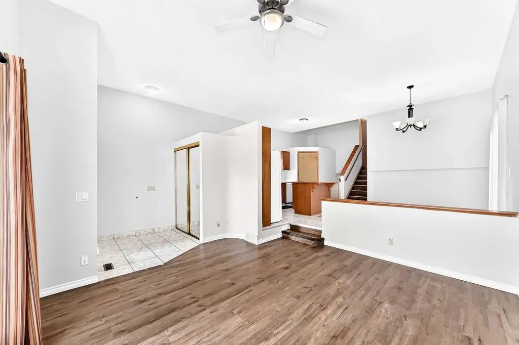 6934 Laguna Way NE Calgary AB T1Y 6W2