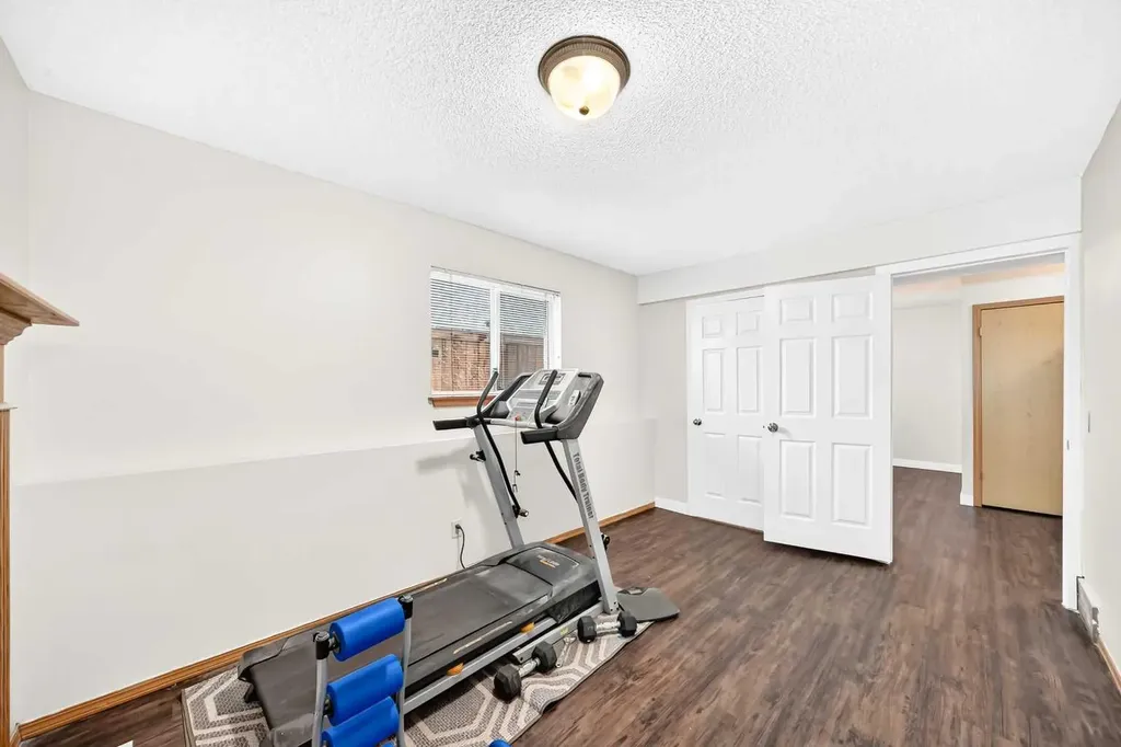 6934 Laguna Way NE Calgary AB T1Y 6W2