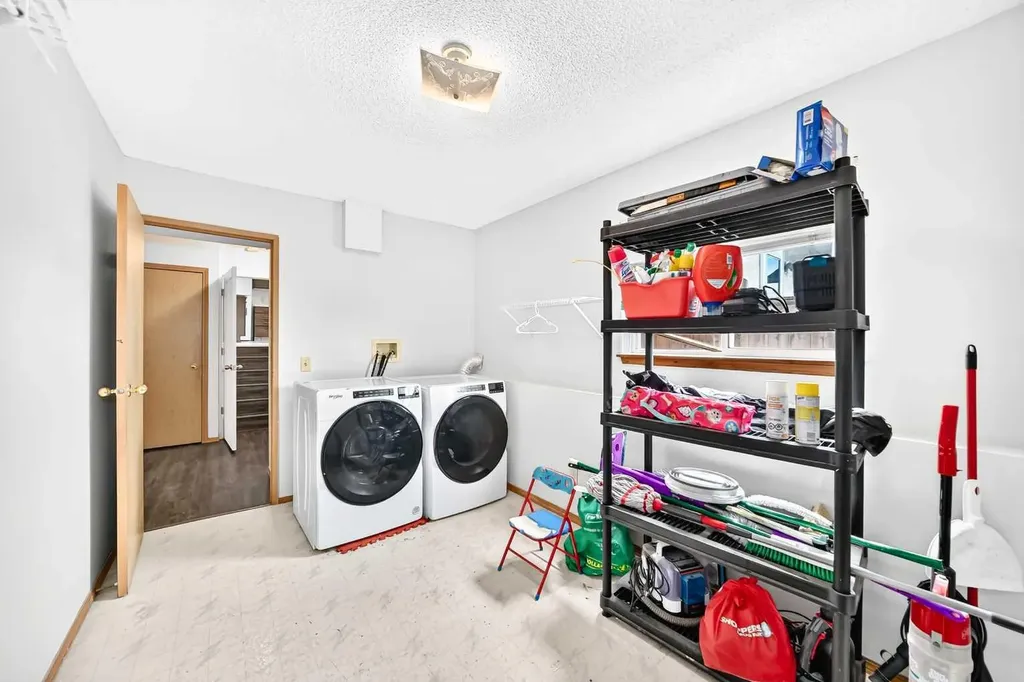 6934 Laguna Way NE Calgary AB T1Y 6W2