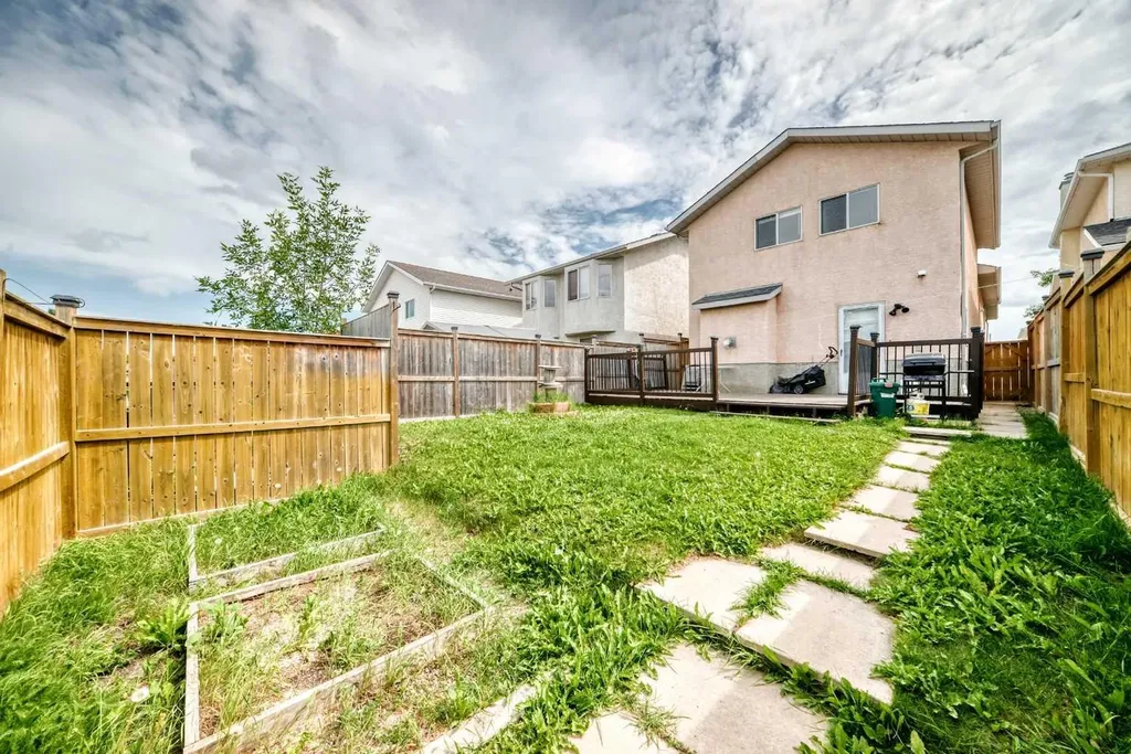6934 Laguna Way NE Calgary AB T1Y 6W2