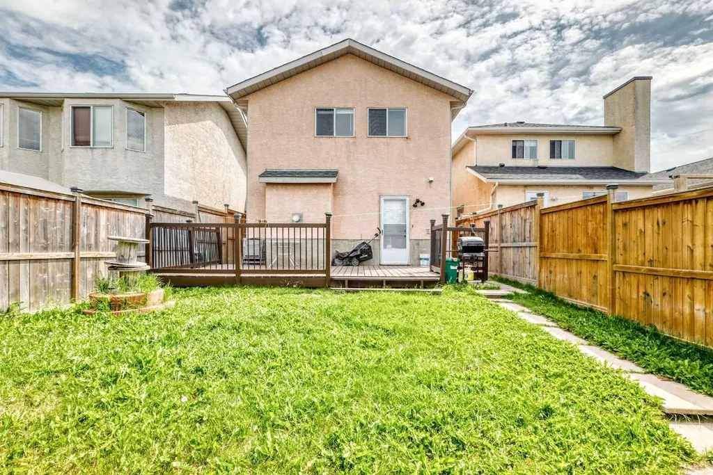 6934 Laguna Way NE Calgary AB T1Y 6W2