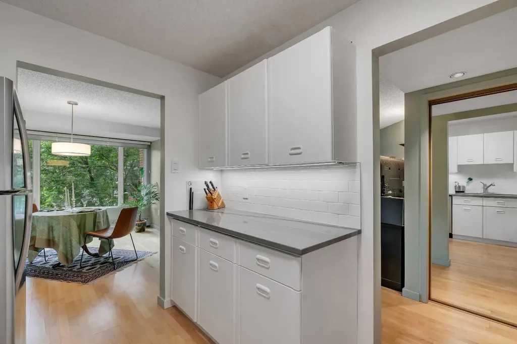 1731 9a Street SW Calgary AB T2T 3E7