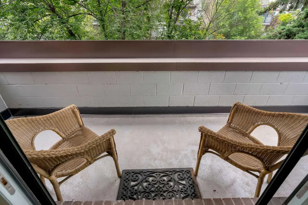 1731 9a Street SW Calgary AB T2T 3E7
