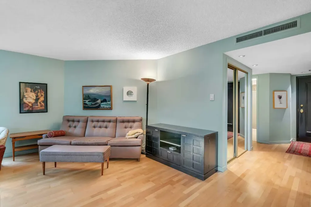 1731 9a Street SW Calgary AB T2T 3E7
