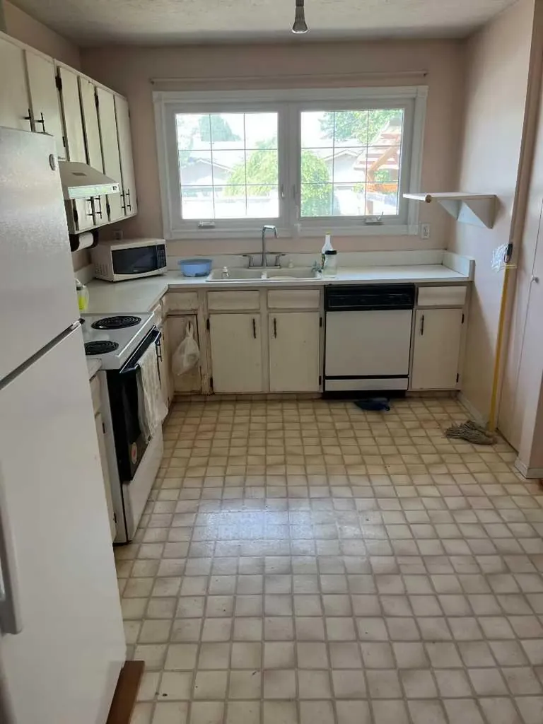 352 Malvern Close NE Calgary AB T2A4W7