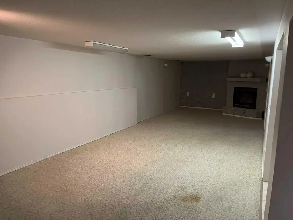 352 Malvern Close NE Calgary AB T2A4W7