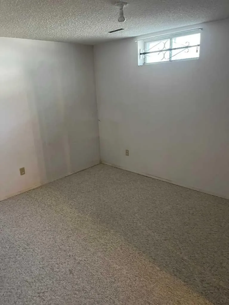 352 Malvern Close NE Calgary AB T2A4W7