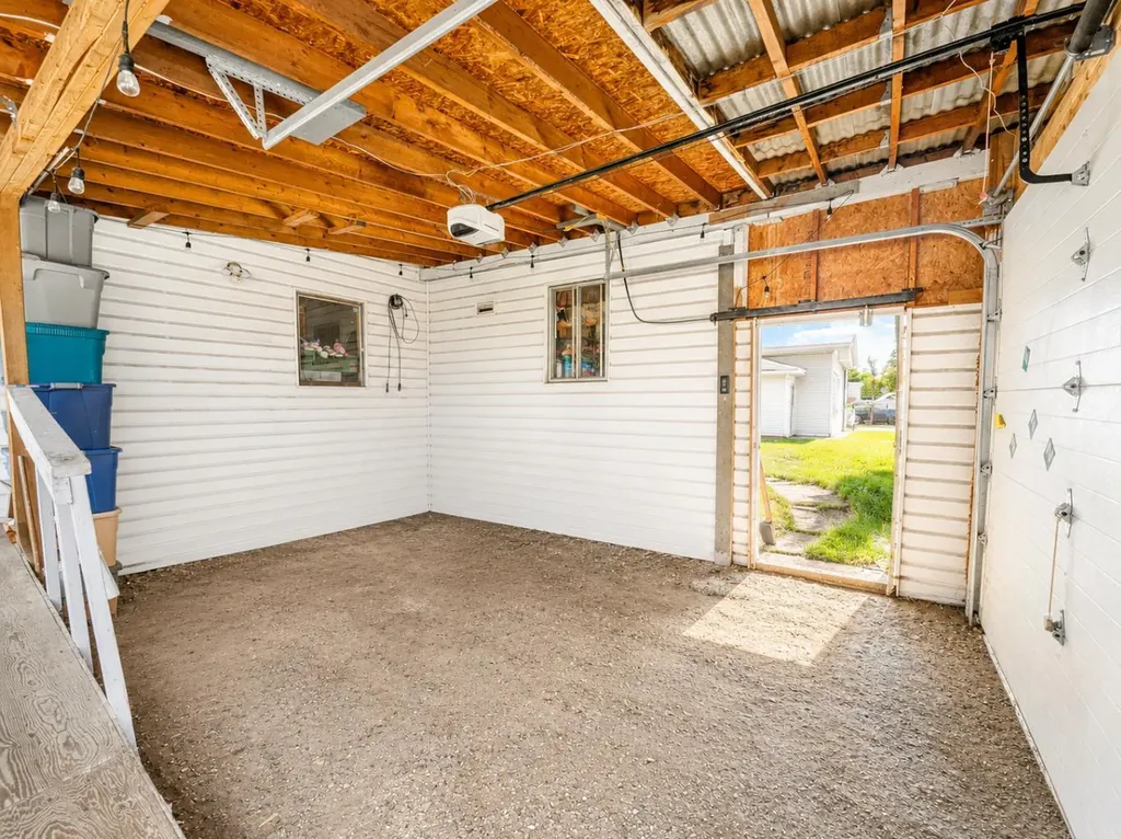 4611 48 Street Rycroft AB T0H 3A0
