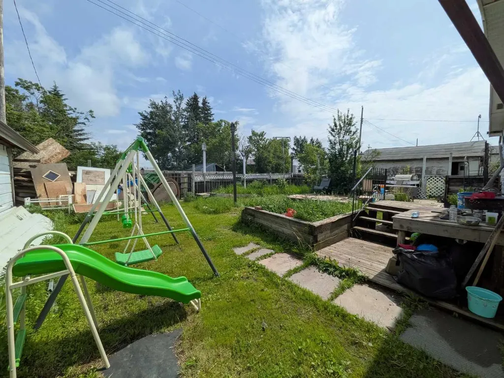 4611 48 Street Rycroft AB T0H 3A0