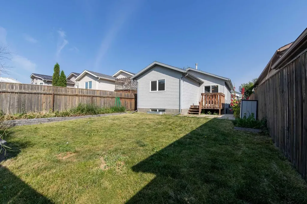 654 Blackfoot Terrace W Lethbridge AB T1K 7X6