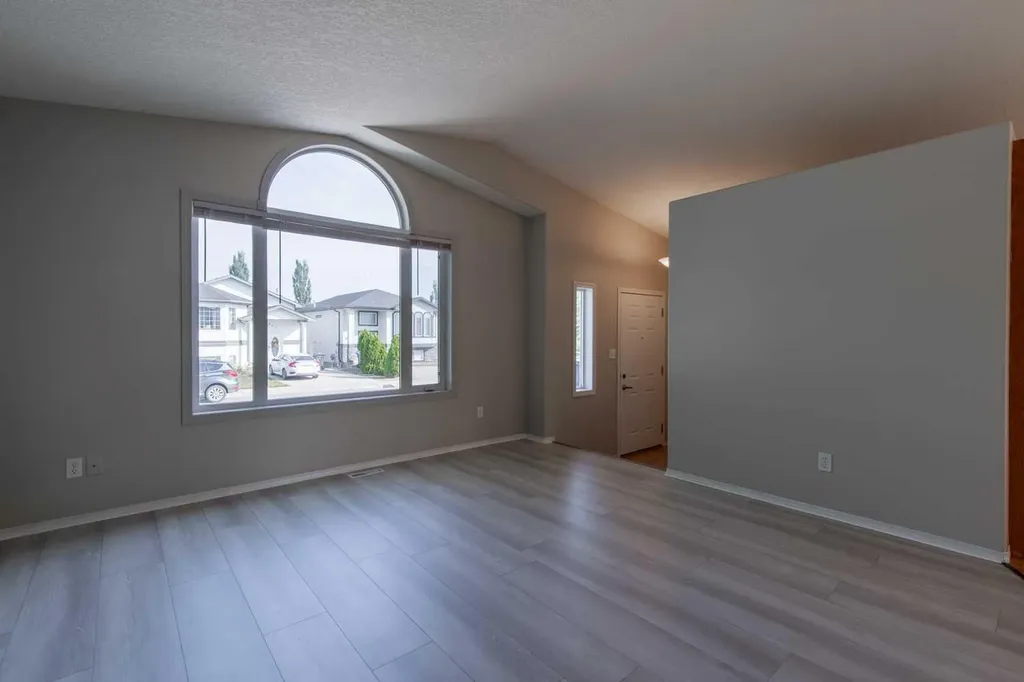 654 Blackfoot Terrace W Lethbridge AB T1K 7X6