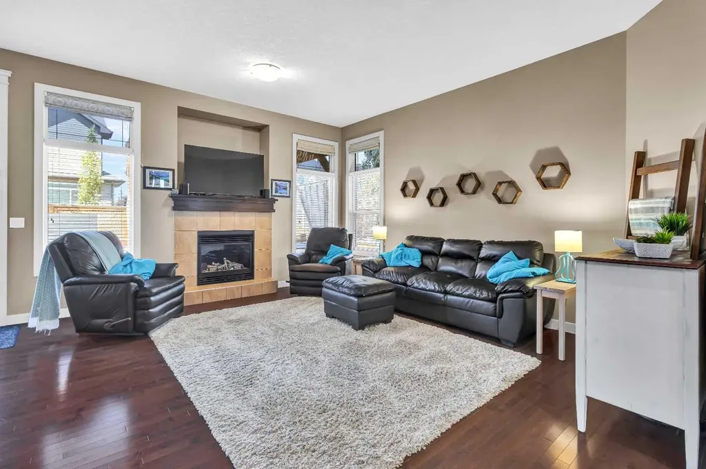 21 Evansfield Way NW Calgary AB T3P 0L1