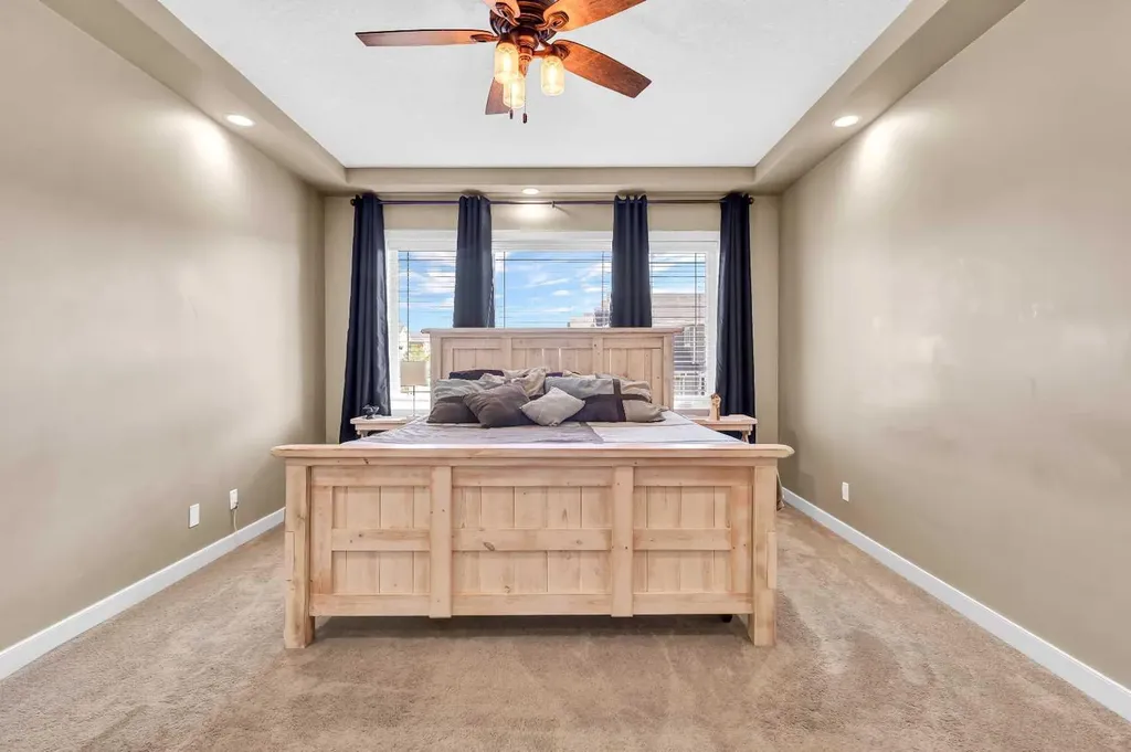 21 Evansfield Way NW Calgary AB T3P 0L1