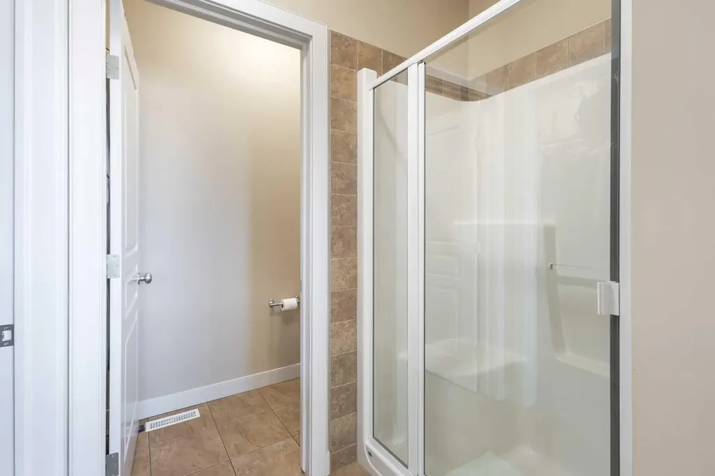 21 Evansfield Way NW Calgary AB T3P 0L1