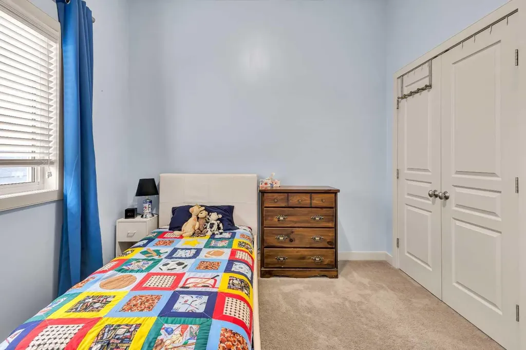21 Evansfield Way NW Calgary AB T3P 0L1