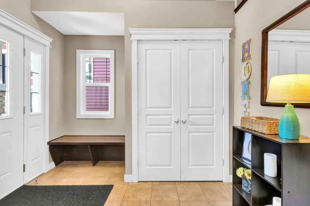 21 Evansfield Way NW Calgary AB T3P 0L1