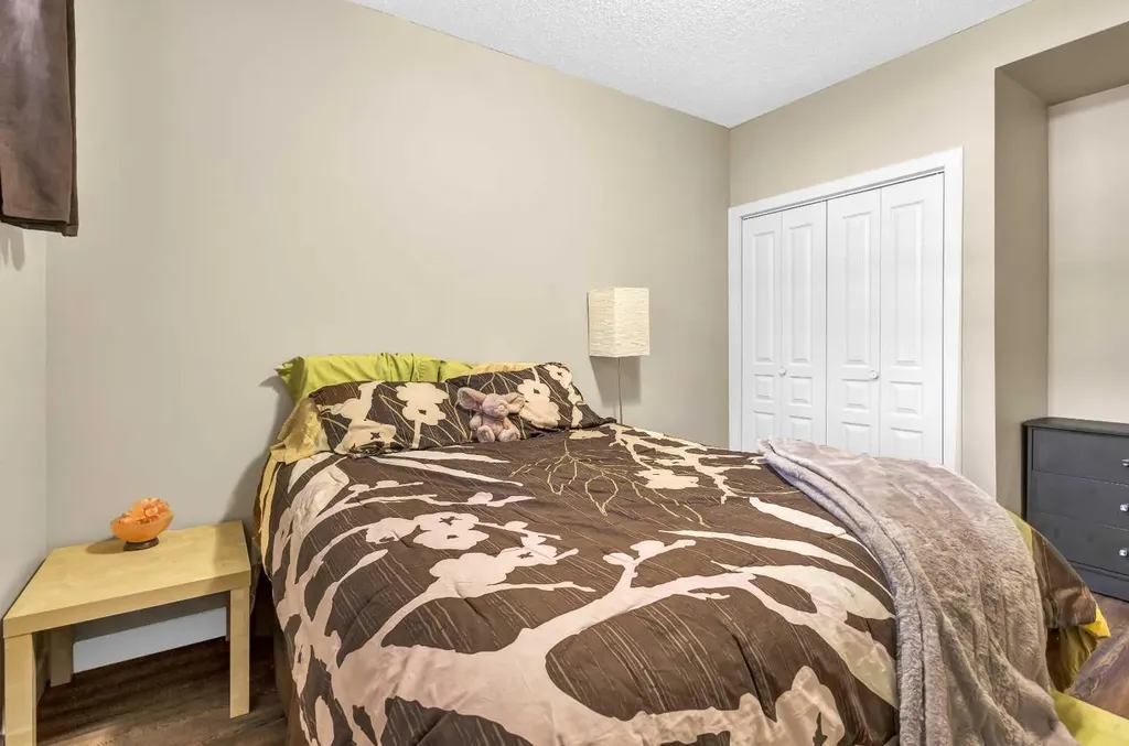 21 Evansfield Way NW Calgary AB T3P 0L1