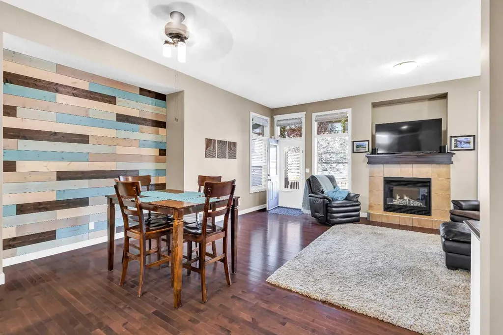 21 Evansfield Way NW Calgary AB T3P 0L1