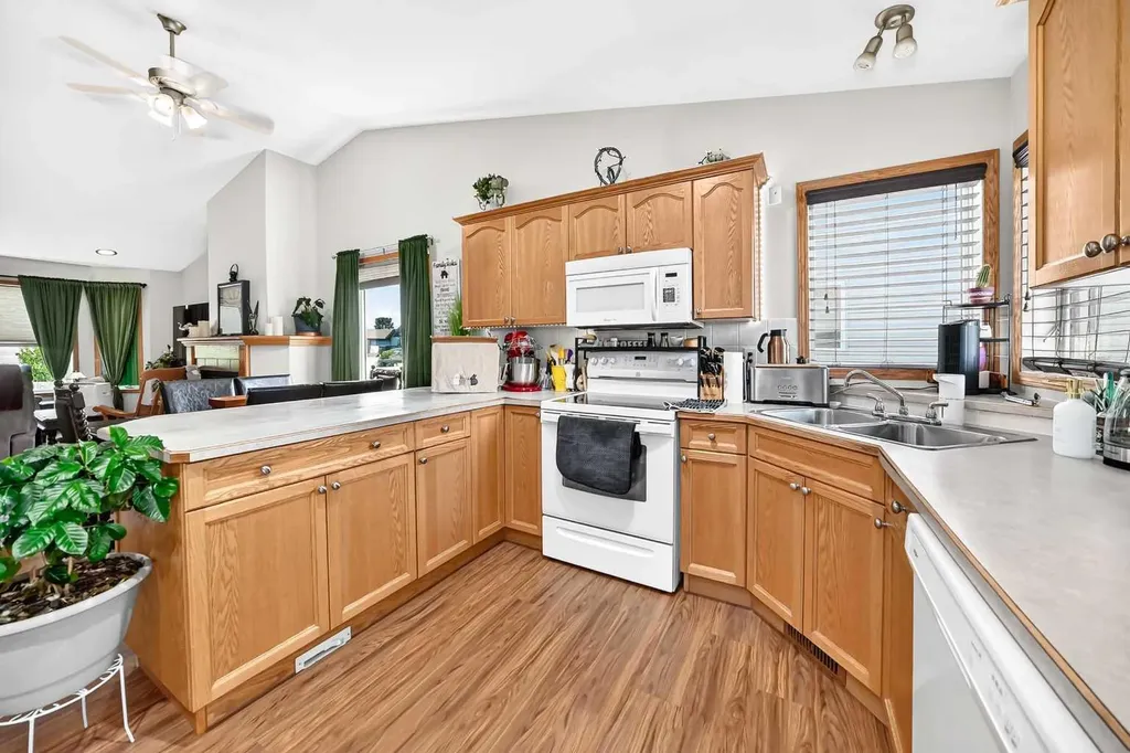 78 Drummond Avenue Red Deer AB T4R3A5