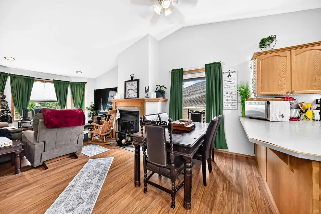 78 Drummond Avenue Red Deer AB T4R3A5