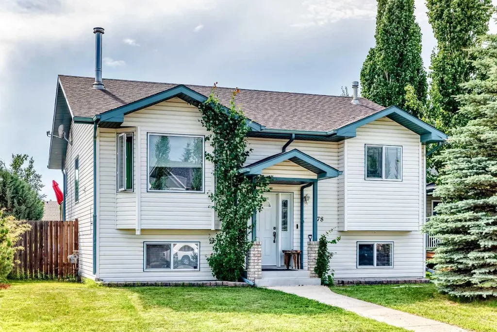 78 Drummond Avenue Red Deer AB T4R3A5