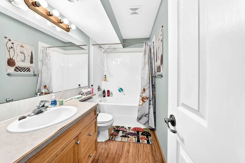 78 Drummond Avenue Red Deer AB T4R3A5
