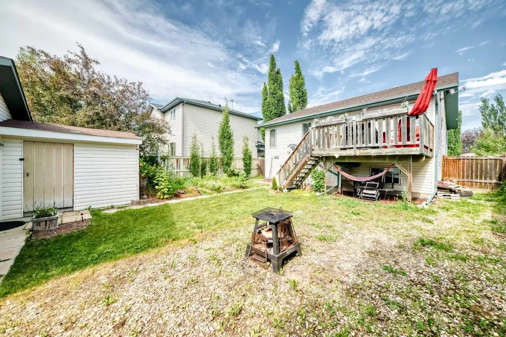 78 Drummond Avenue Red Deer AB T4R3A5