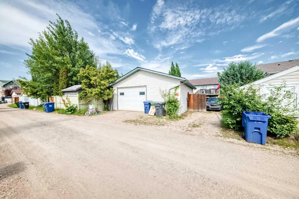 78 Drummond Avenue Red Deer AB T4R3A5