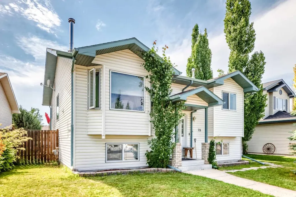 78 Drummond Avenue Red Deer AB T4R3A5