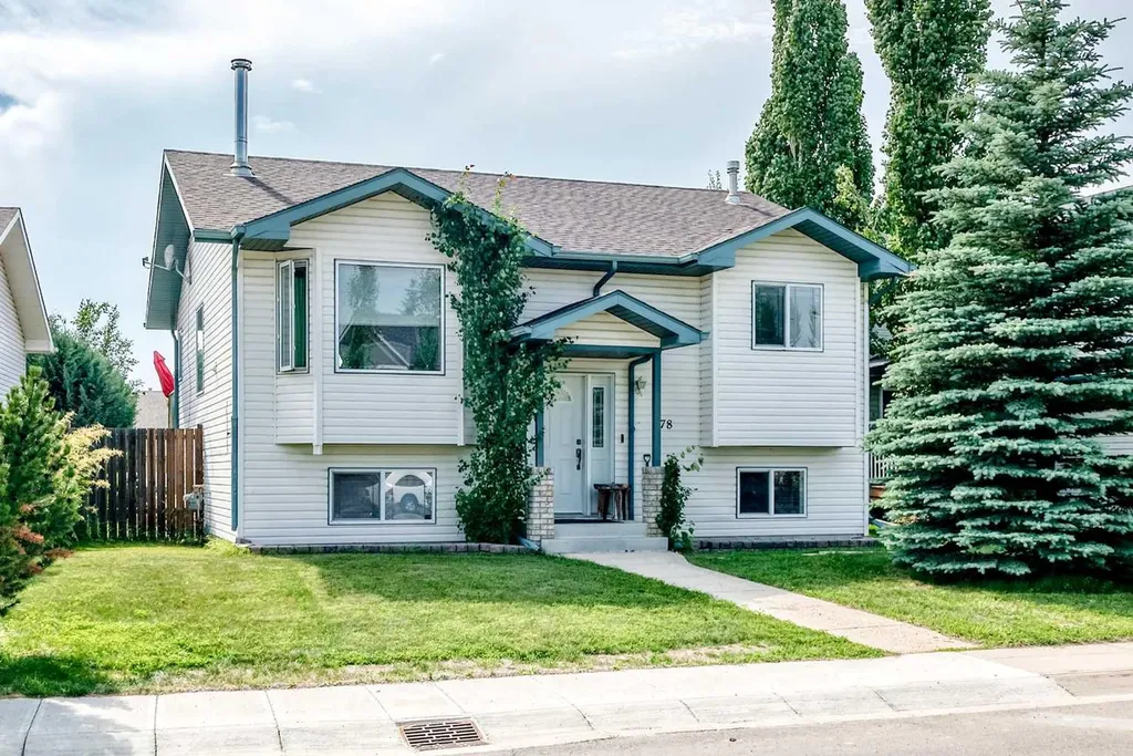 78 Drummond Avenue Red Deer AB T4R3A5
