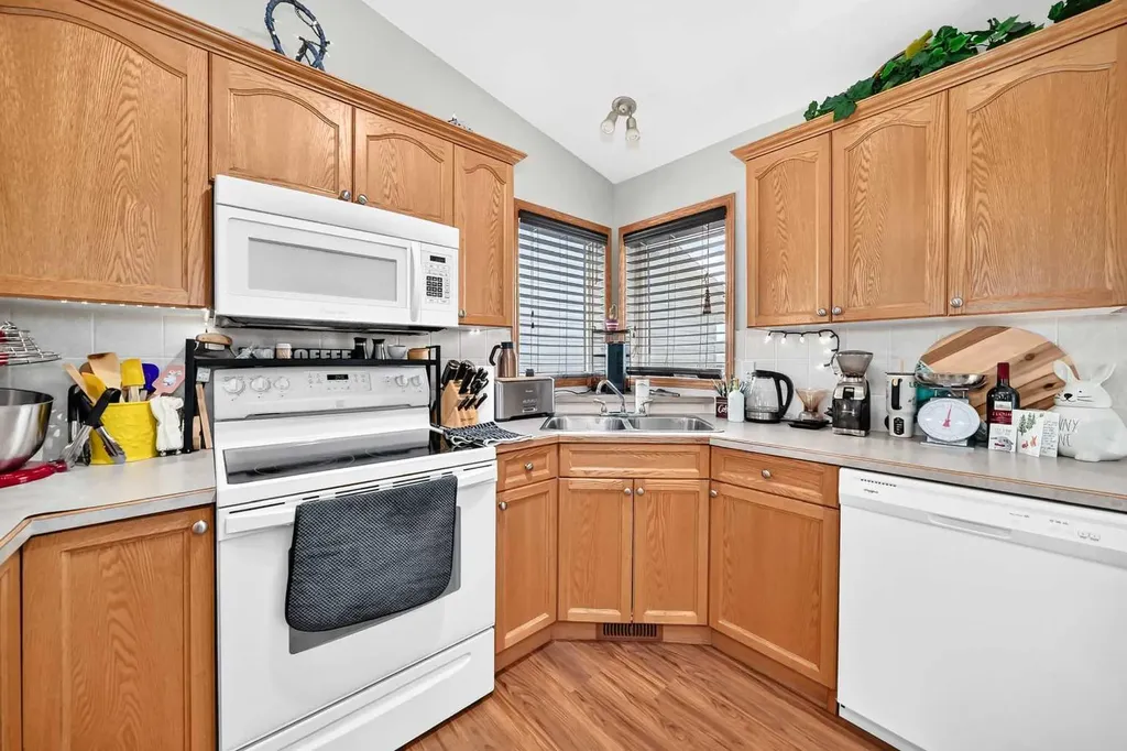 78 Drummond Avenue Red Deer AB T4R3A5
