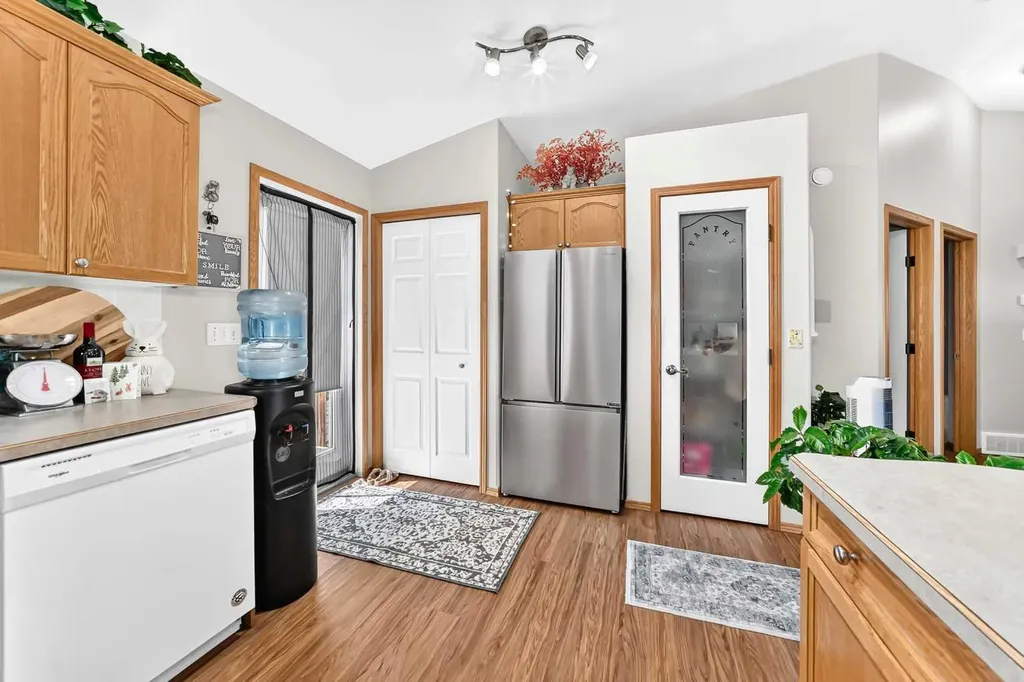 78 Drummond Avenue Red Deer AB T4R3A5