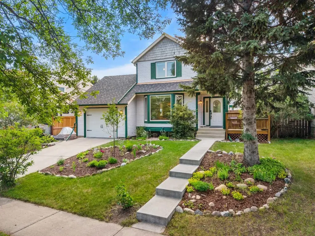 148 Woodridge Drive SW Calgary AB T2W 5M2