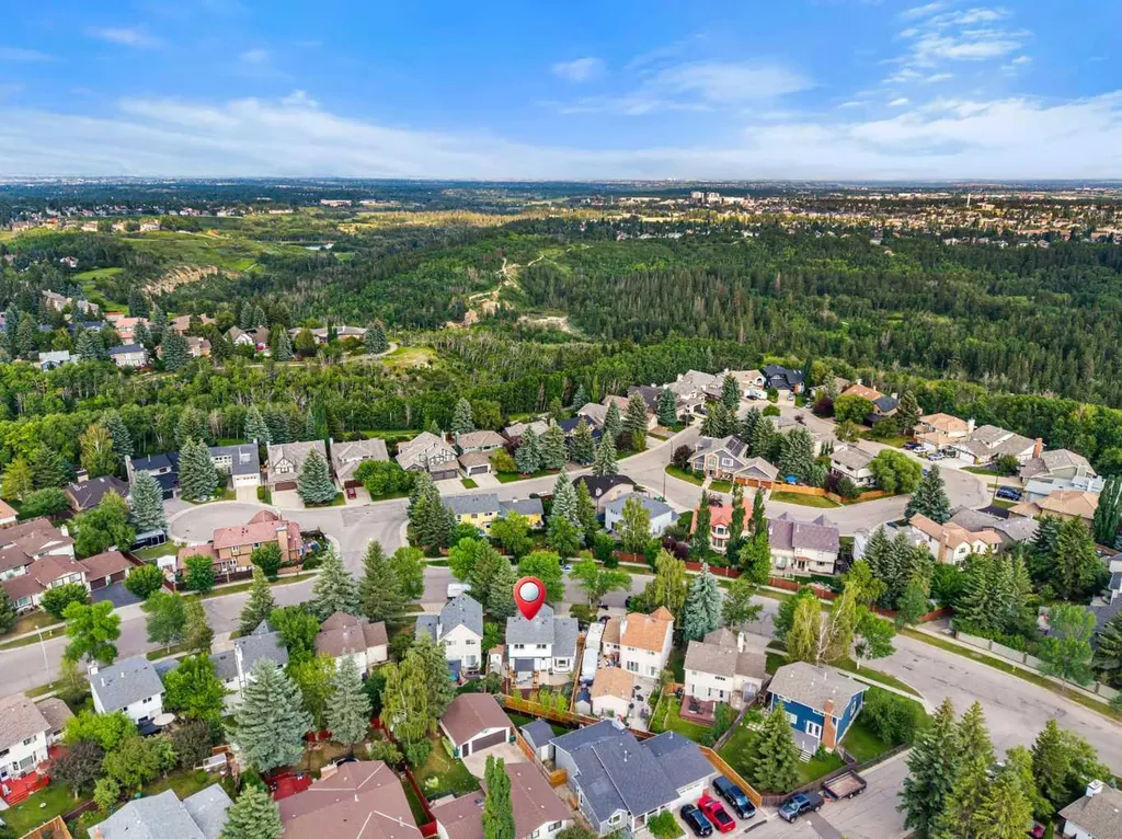 148 Woodridge Drive SW Calgary AB T2W 5M2