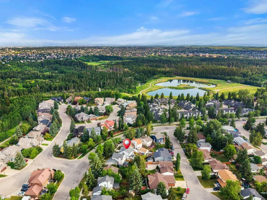 148 Woodridge Drive SW Calgary AB T2W 5M2