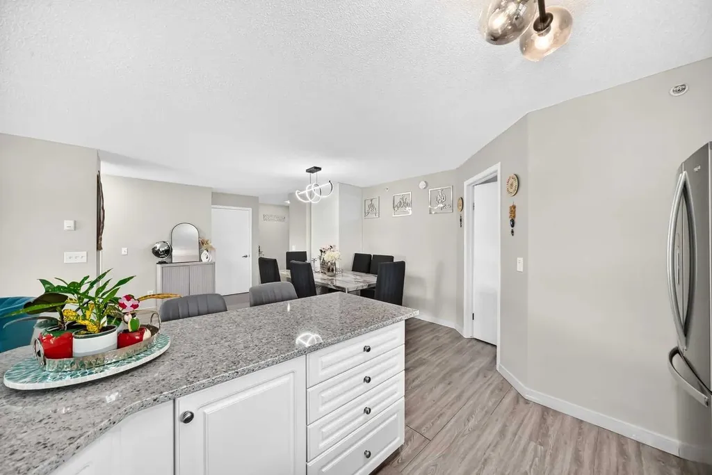 6635 25 Avenue NE Calgary AB T1Y7K9