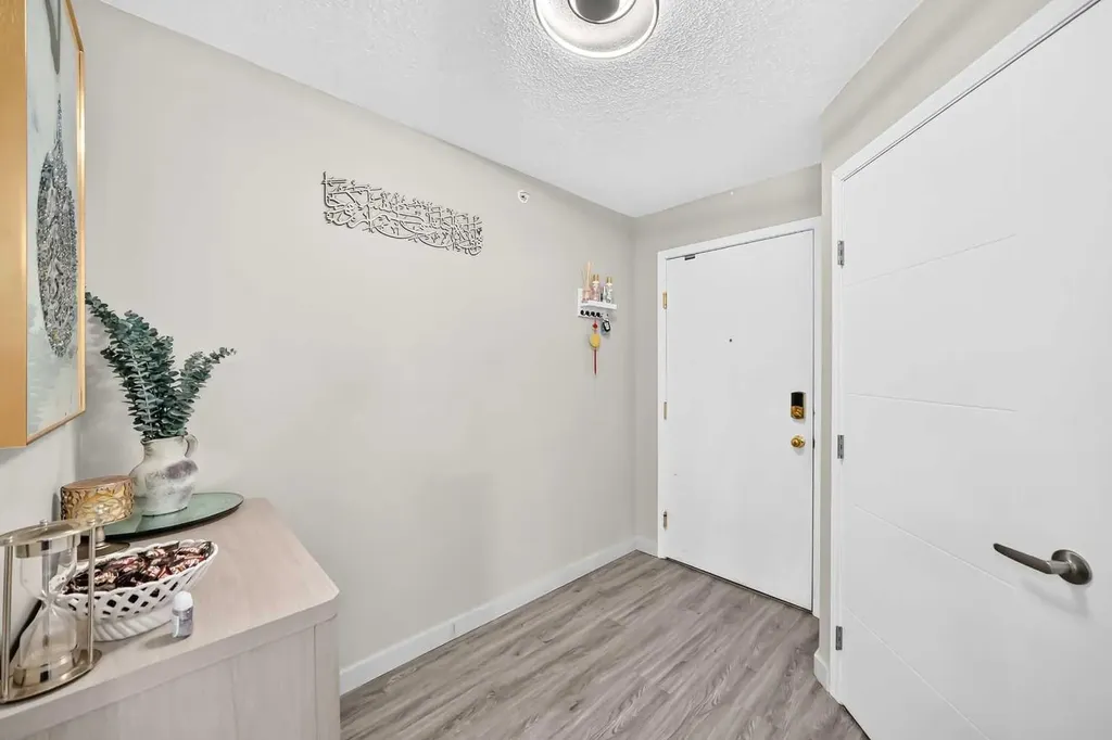 6635 25 Avenue NE Calgary AB T1Y7K9