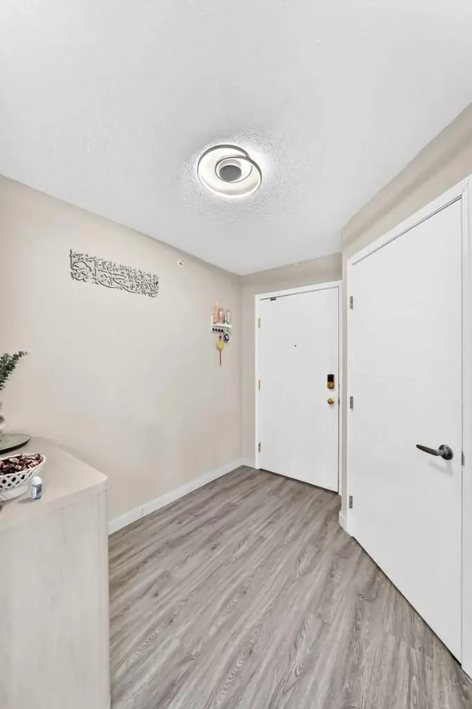 6635 25 Avenue NE Calgary AB T1Y7K9